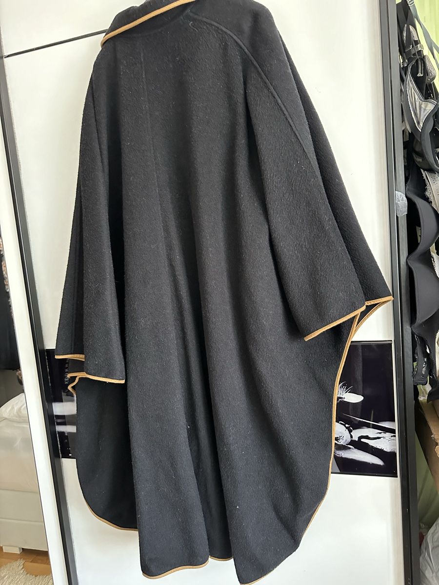 Cappotti: Damen hochwertige Mantel oder Poncho Gr/40 – Usato da Basel venduto da Ivana_4 1