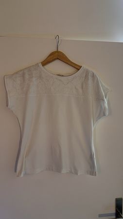 Süsses Sommer T-Shirt Gr. M, Weiss, mit Stickerei Details