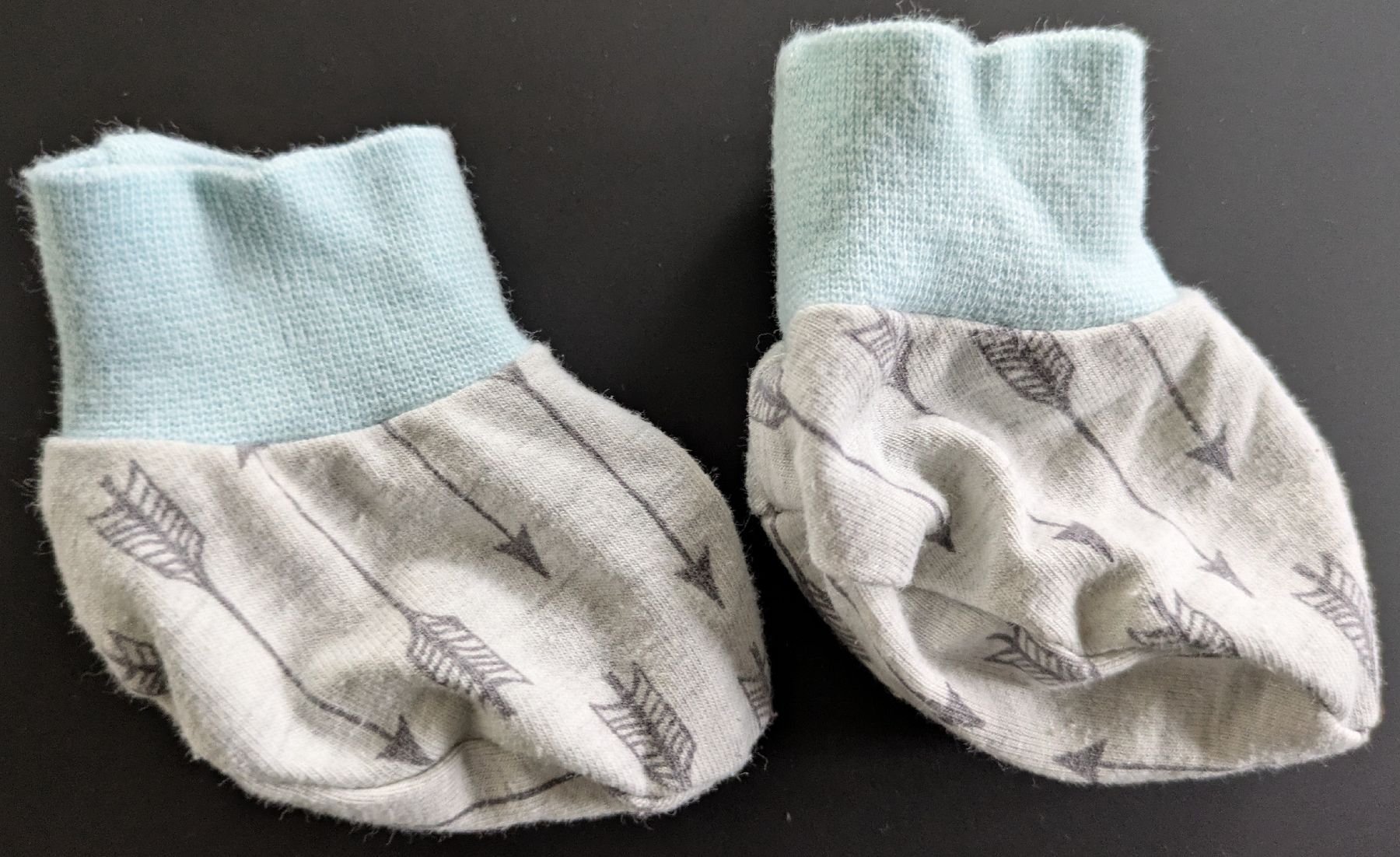 Scarpe per ragazzi: Babyschuhe genäht, Grösse 15 – Usato da Kölliken venduto da mic_9n9d