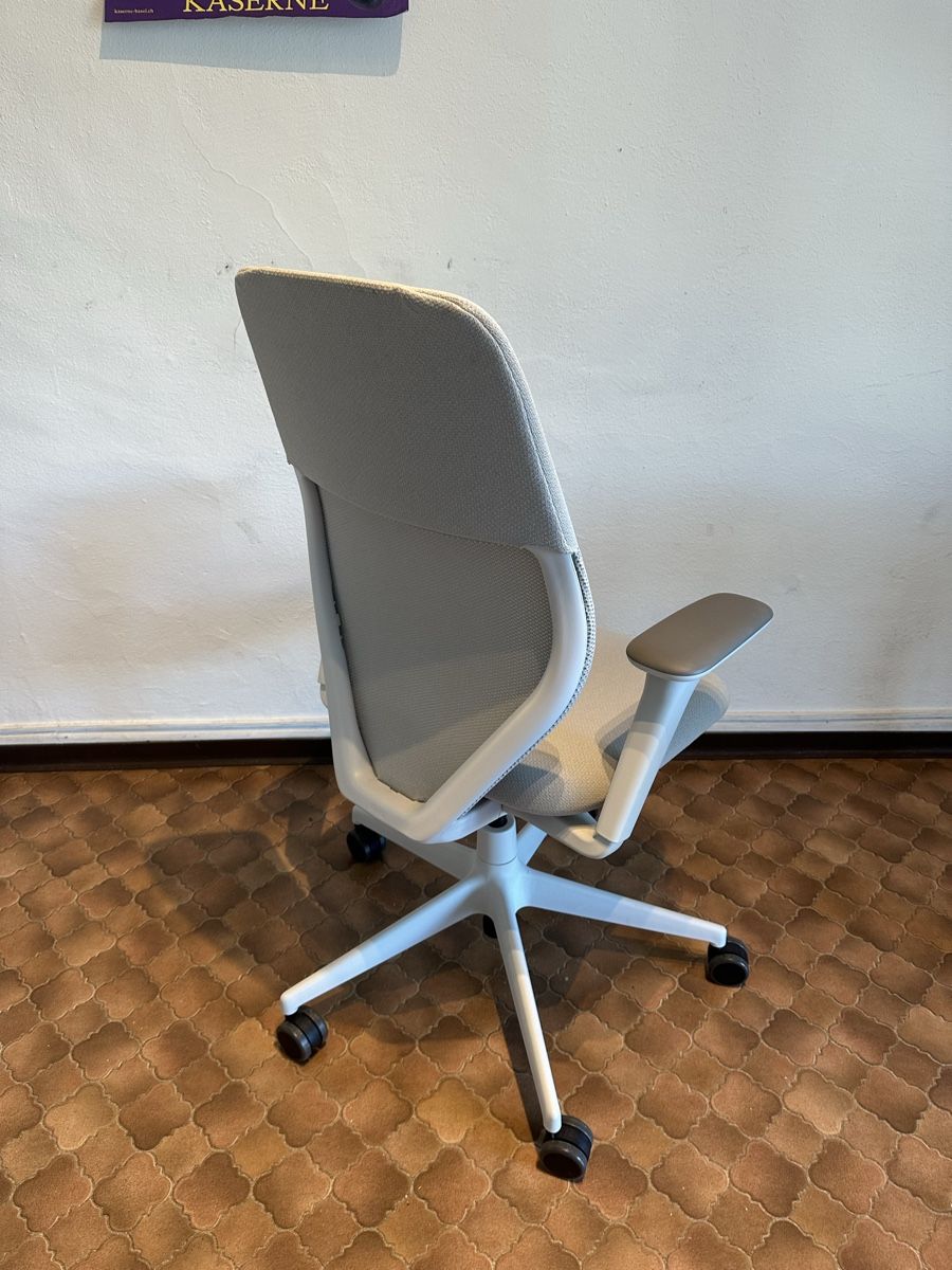 Sedie a rotelle: Vitra ACX Mesh – Usato da Basel venduto da jak_2bn9 1