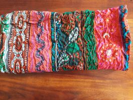 Bunter Schal / Foulard