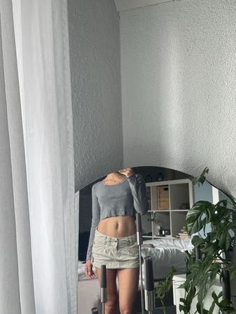 Mini-Rock, beige, Gr. 34, ideal für den Sommer!