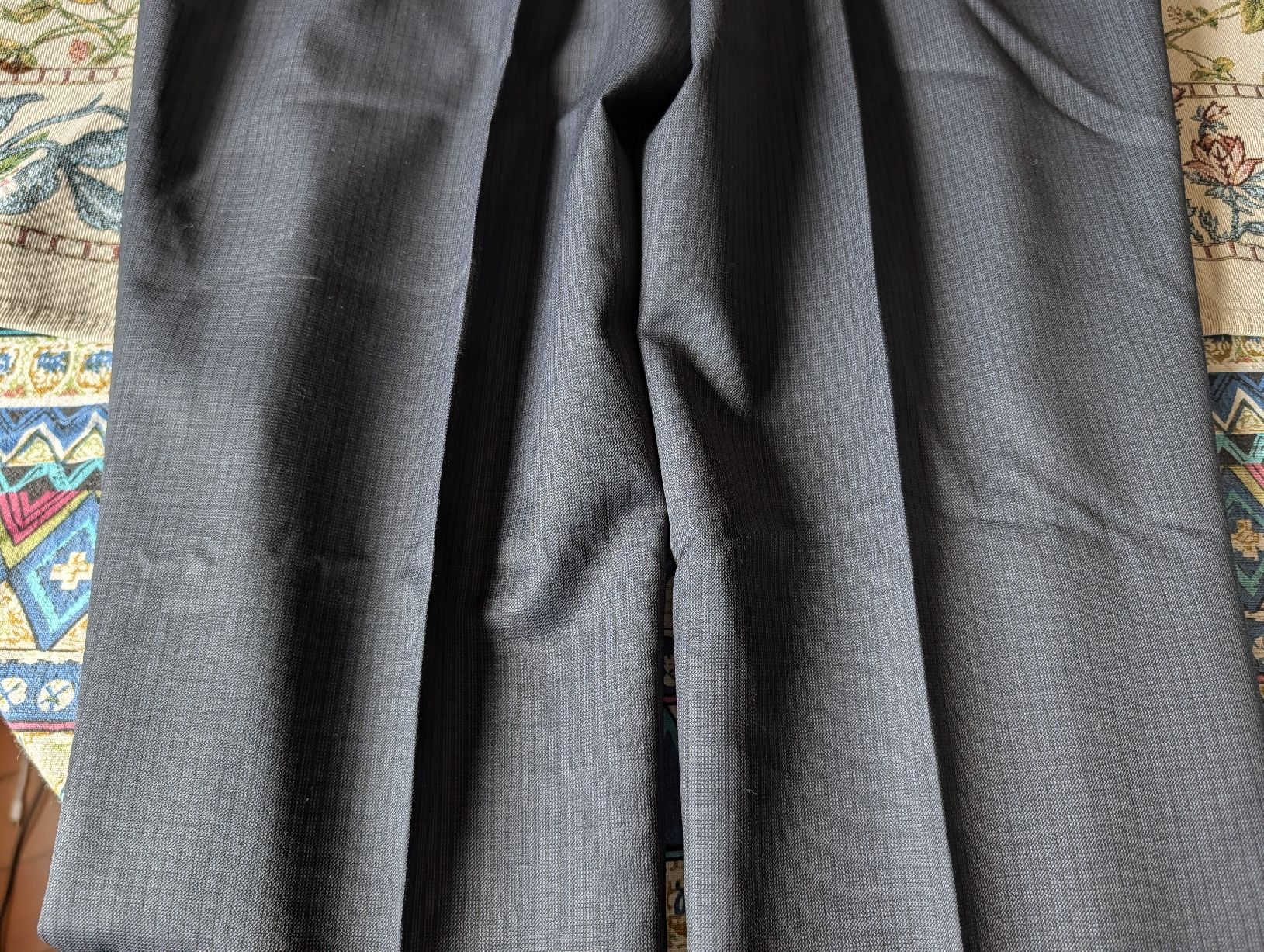 Completi: Stylish Navy Blue Patterned Suit Jacket and Trousers Size 50 – Usato da Zürich venduto da jor_68rp 3