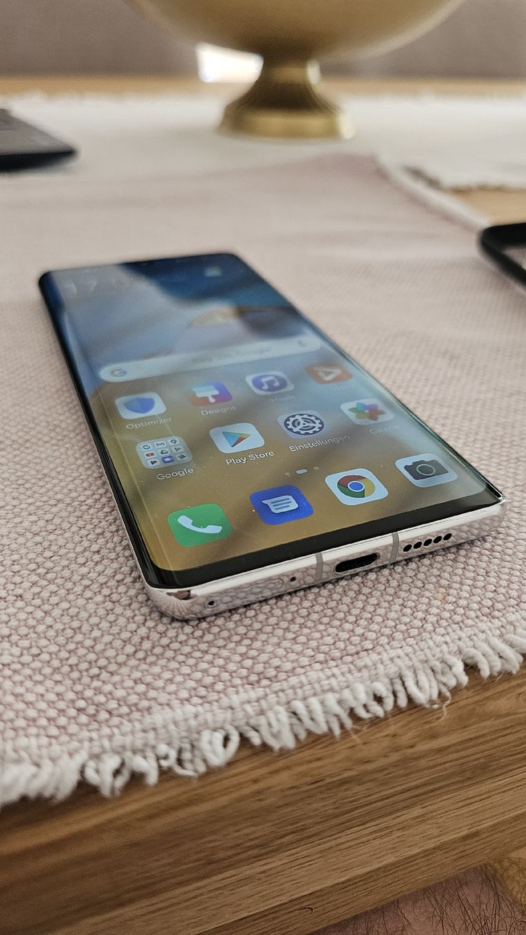 Huawei Telefoni cellulari / Smartphones: Huawei P30 Pro 256GB – Usato da Au ZH venduto da sene336 1