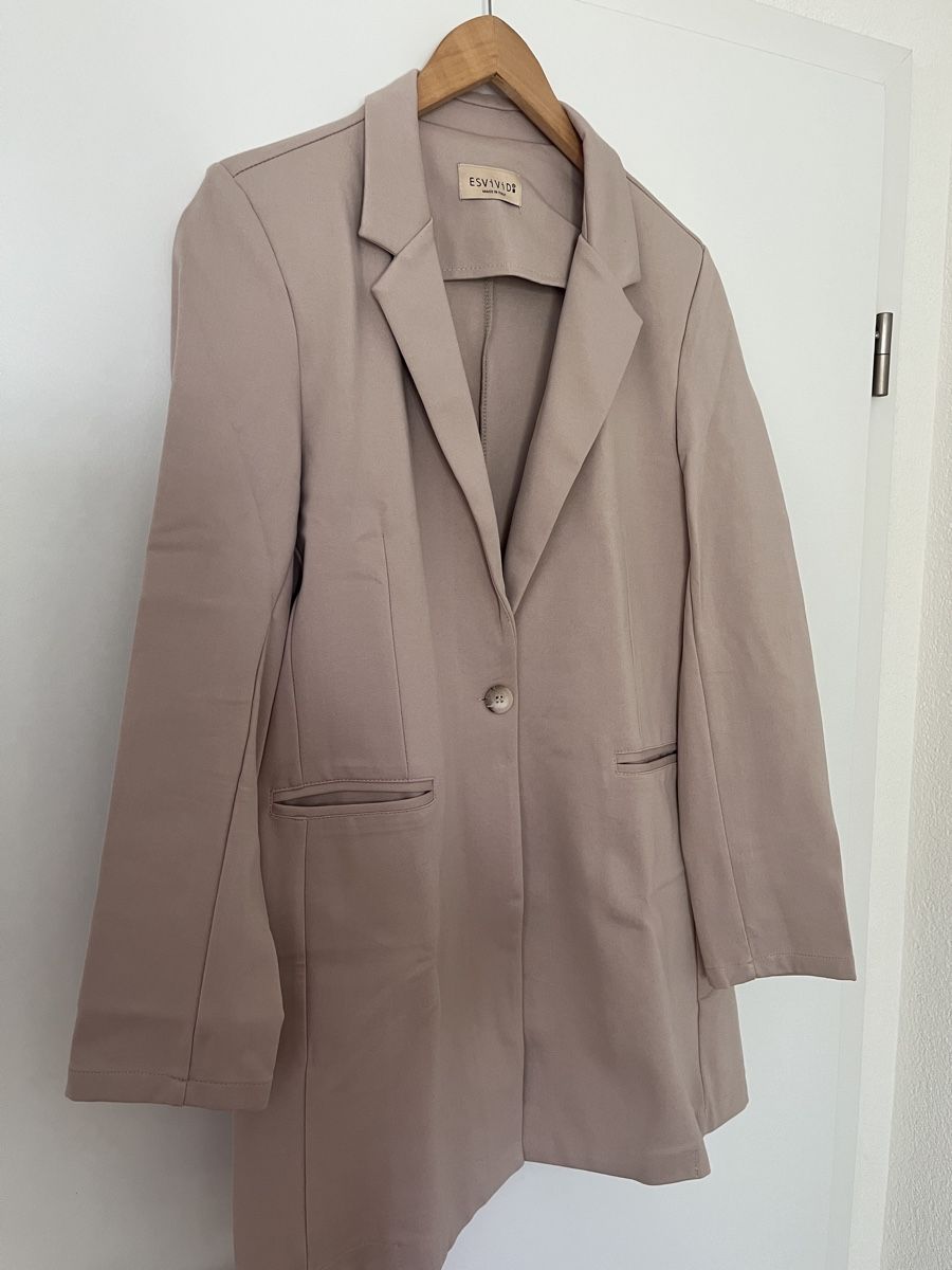 Giacche: Blazer & Hose Set – Usato da Allschwil venduto da MaloseS08 2