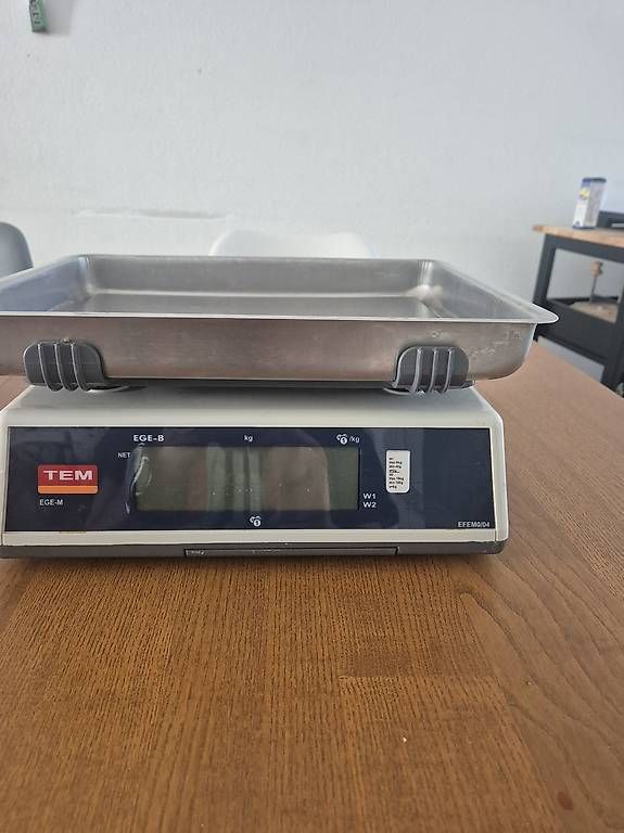 Laborzubehör: Elektronische Handels/Preisrechenwaage – Gebraucht aus Sirnach von Iultimo 2