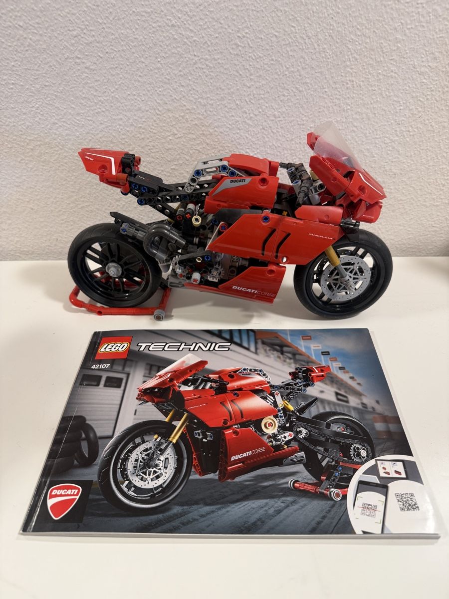 Technics Baukästen: Lego Technic Ducati Panigale V4 R 42107 Set – Gebraucht aus Eschlikon TG von Montykokino 3