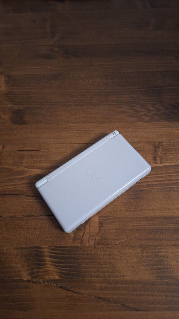 Nintendo Konsolen: Nintendo DS Lite Weiss – Gebraucht aus Bachenbülach von 4player4 3