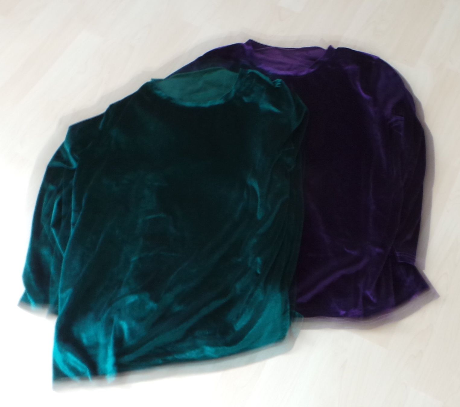 Lotti di vestiti: 2 Langarmshirts Velours 3XL – Usato da Flamatt venduto da Tattoo18