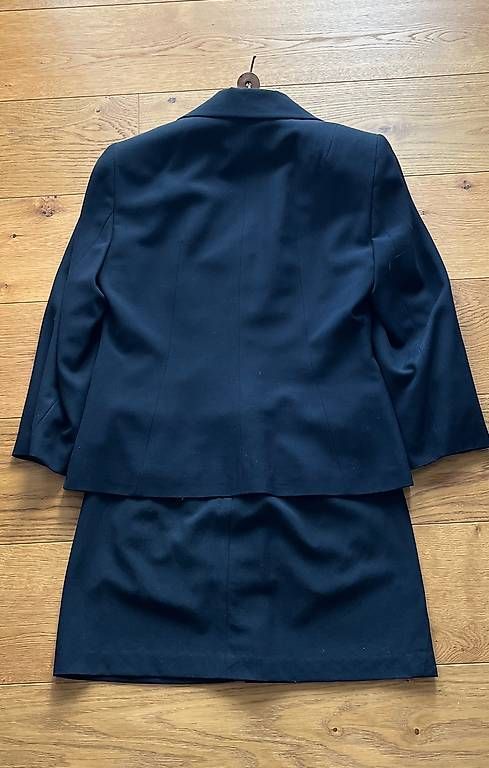 Kostüme: Damen Kostüm Donna Karan, Gr 36 – Gebraucht aus Langendorf von winterjasmin 1