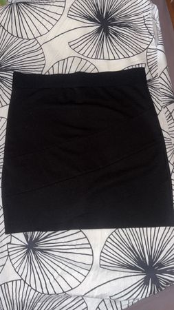 Jupe noire courte miss liberto