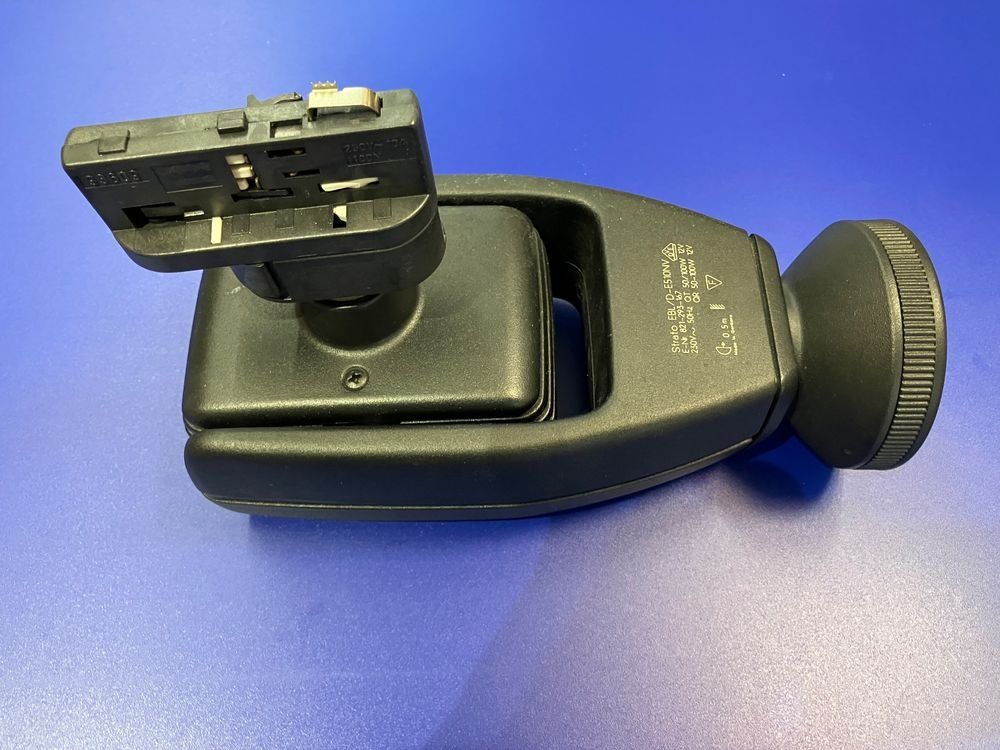 Lampade: 5 Stück AEG Strato-Halogen Strahler mit 3-Ph. Adapter – Usato da Neunkirch venduto da liquidationen_8152 3