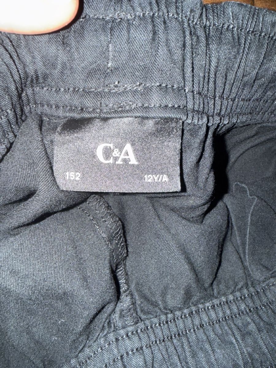 Pantaloni: Schwarze Hose, Grösse 152, Top Zustand – Usato da Spreitenbach venduto da BIH2005 5