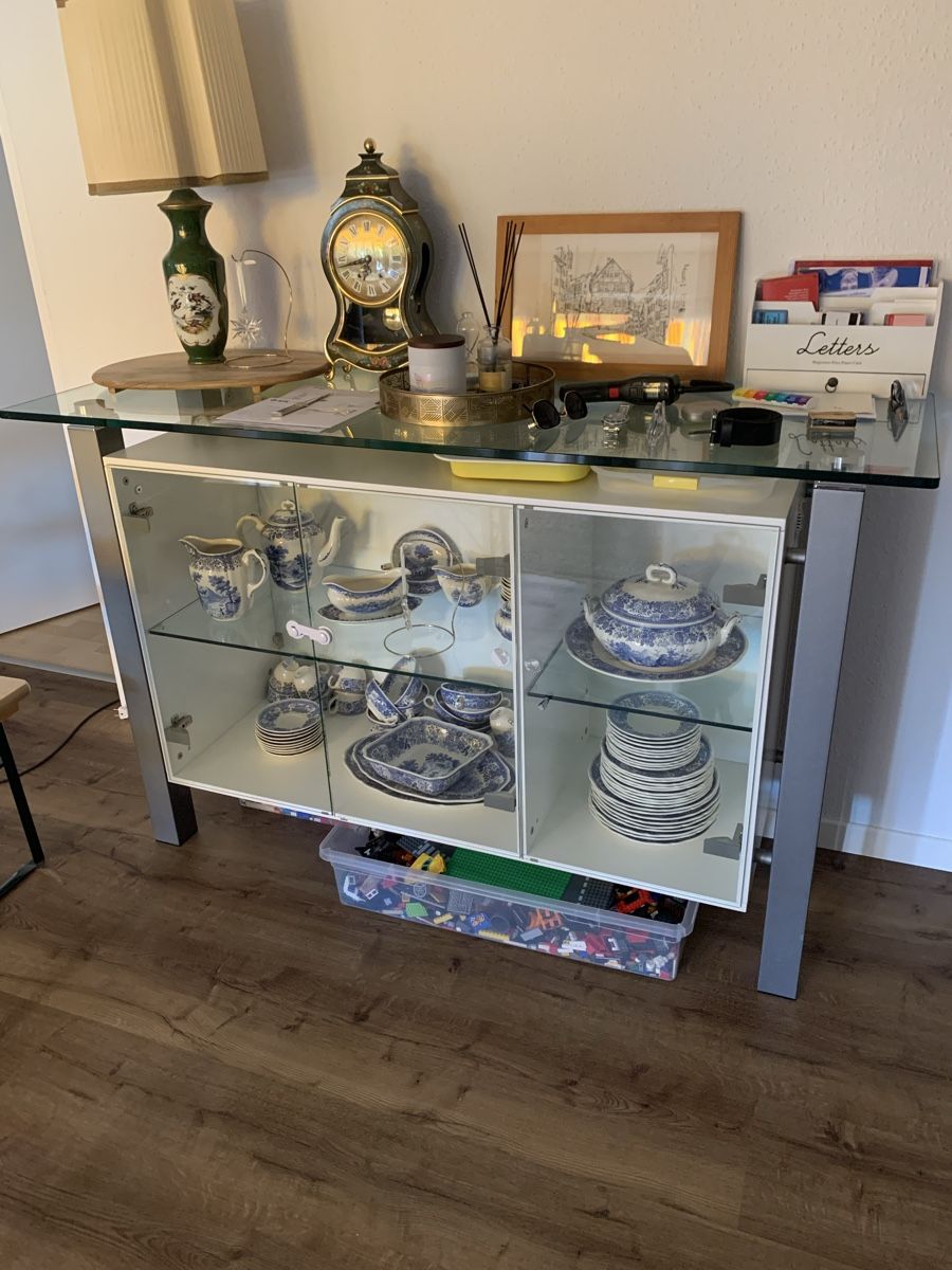 Mobili TV: Sideboard aus Glas – Usato da Endingen venduto da oebeli 1