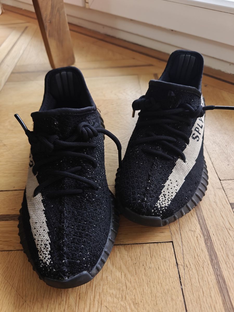 Adidas Herrenschuhe: Adidas Yeezy Boost 350 V2 Core Black Size 38 – Gebraucht aus Genève von WaterPro 5