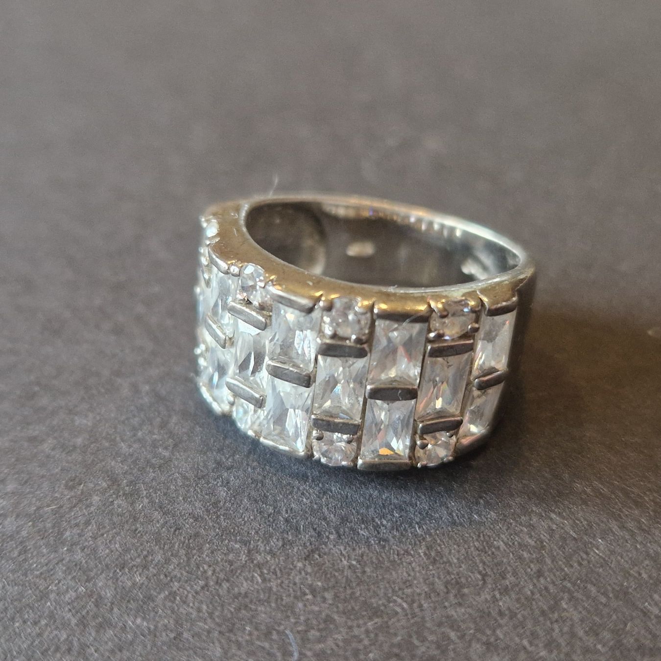 Anelli: Silberring mit Zirkonia – Usato da Nänikon venduto da kriki 1