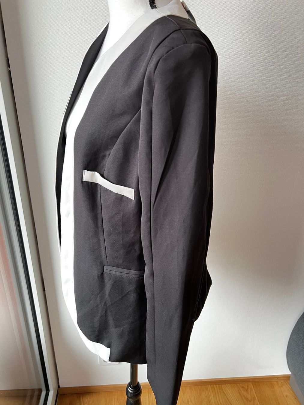 Giacche: Neuer Blazer M – Nuovo e nell'imballaggio originale da Riehen venduto da edu_92w7 3