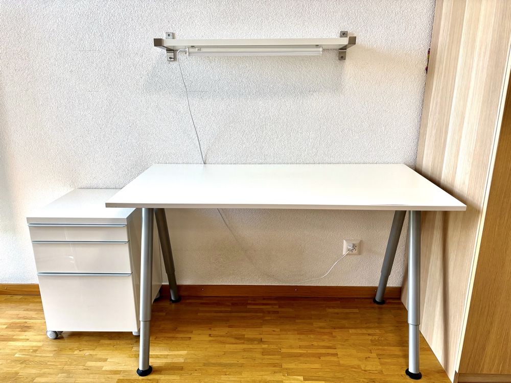 Tavolo Scrivania Ikea Skarsta MITTZON Scrivania Regolabile In