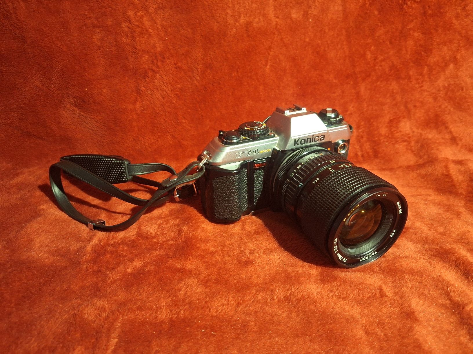 Konica Fotocamera: Vintage Kamera Ausrüstung, Top – Usato da Menzingen venduto da jon_kny7 5