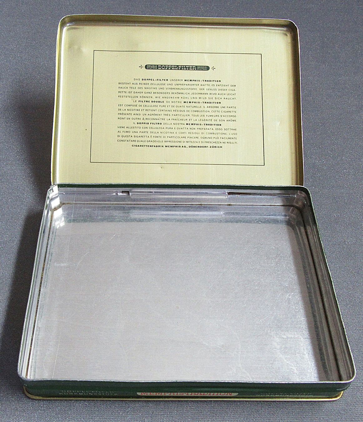 Altro in Decorazioni & Accessori: leere Cigaretten Blechdose - Memphis Tradition Double-Filter – Usato da Auenstein venduto da Padabimbim 4