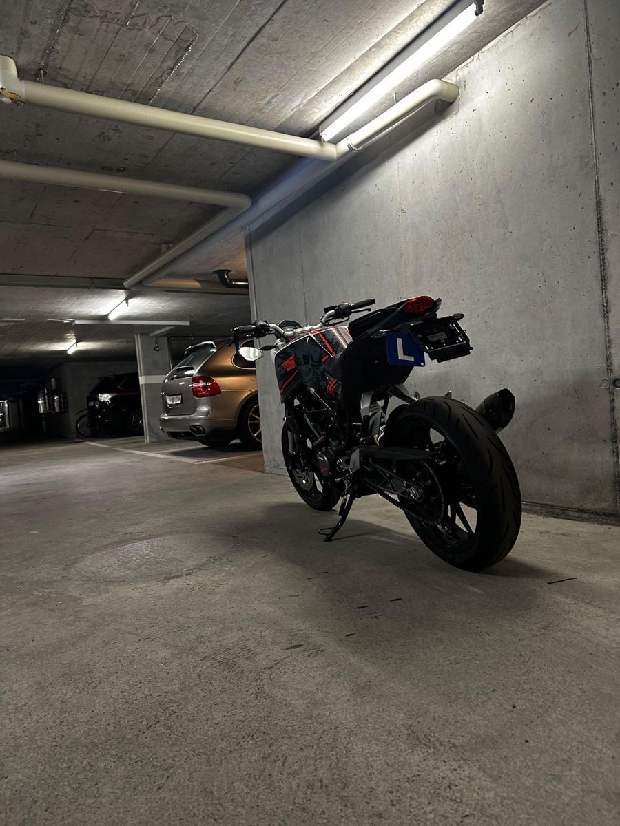 KTM Strada: KTM Duke 125, JG 2015 – Usato da Interlaken venduto da raphael26 3