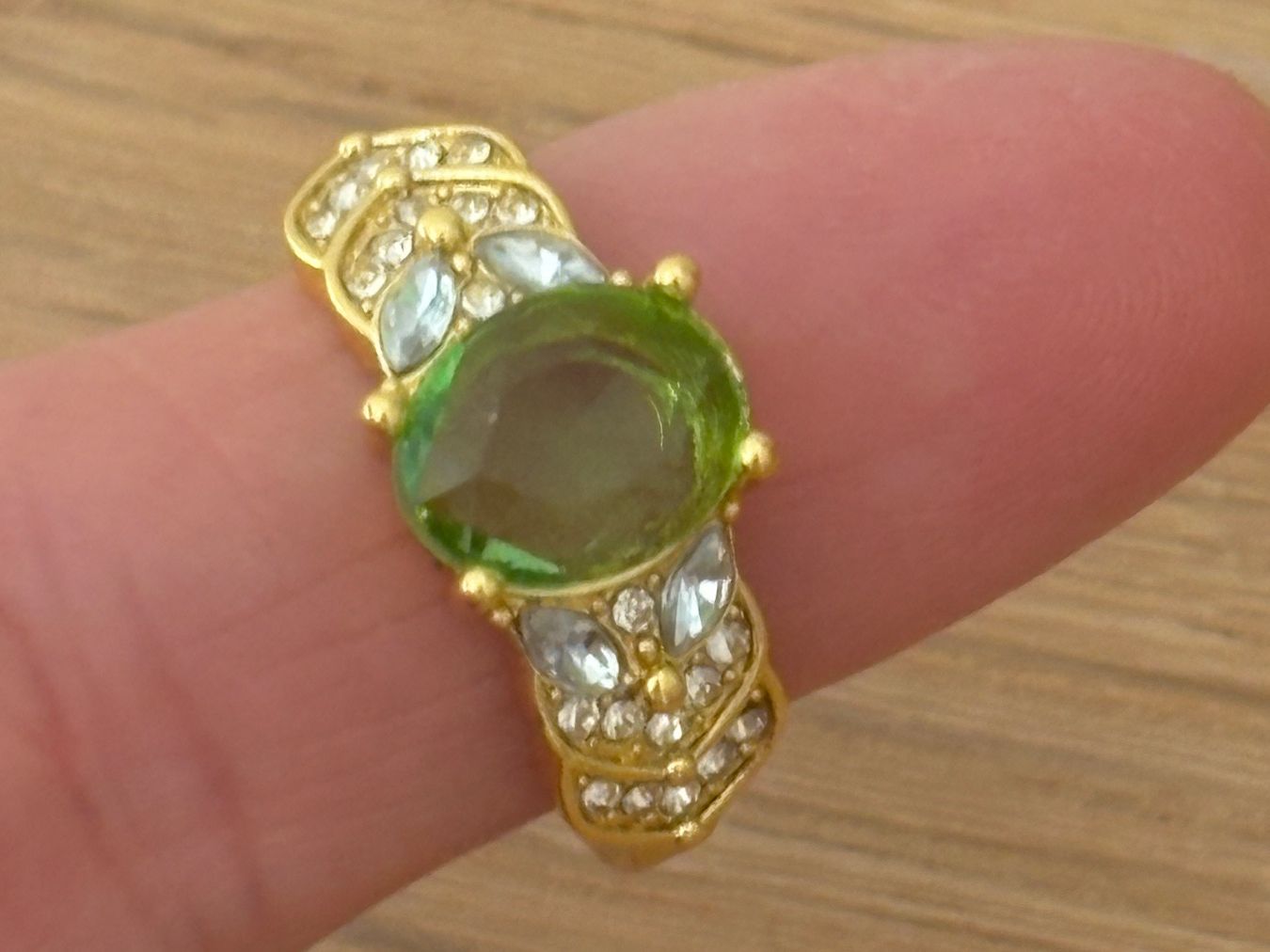 Anelli: Luxus Elegante Gr.19/9 Ring Farbe: Gold /  Grün – Nuovo (secondo la descrizione) da Biel-Bienne venduto da Roserosse13 4