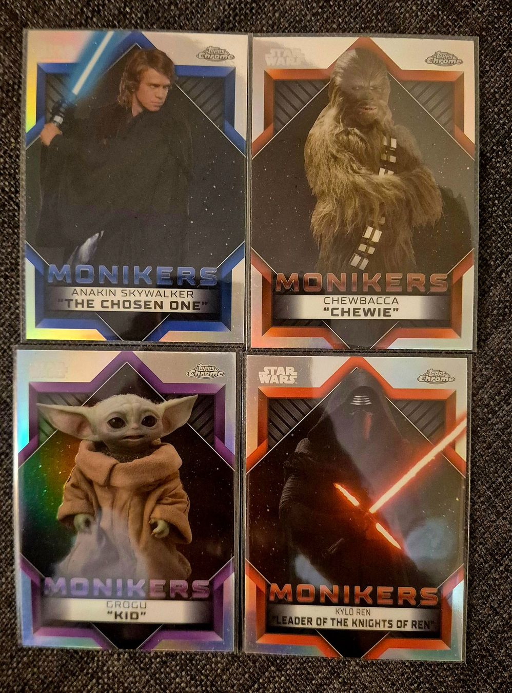Topps Carte collezionabili: Topps Chrome Star Wars 2023 Monikers Insert Karten – Nuovo (secondo la descrizione) da Zofingen venduto da Indigo47