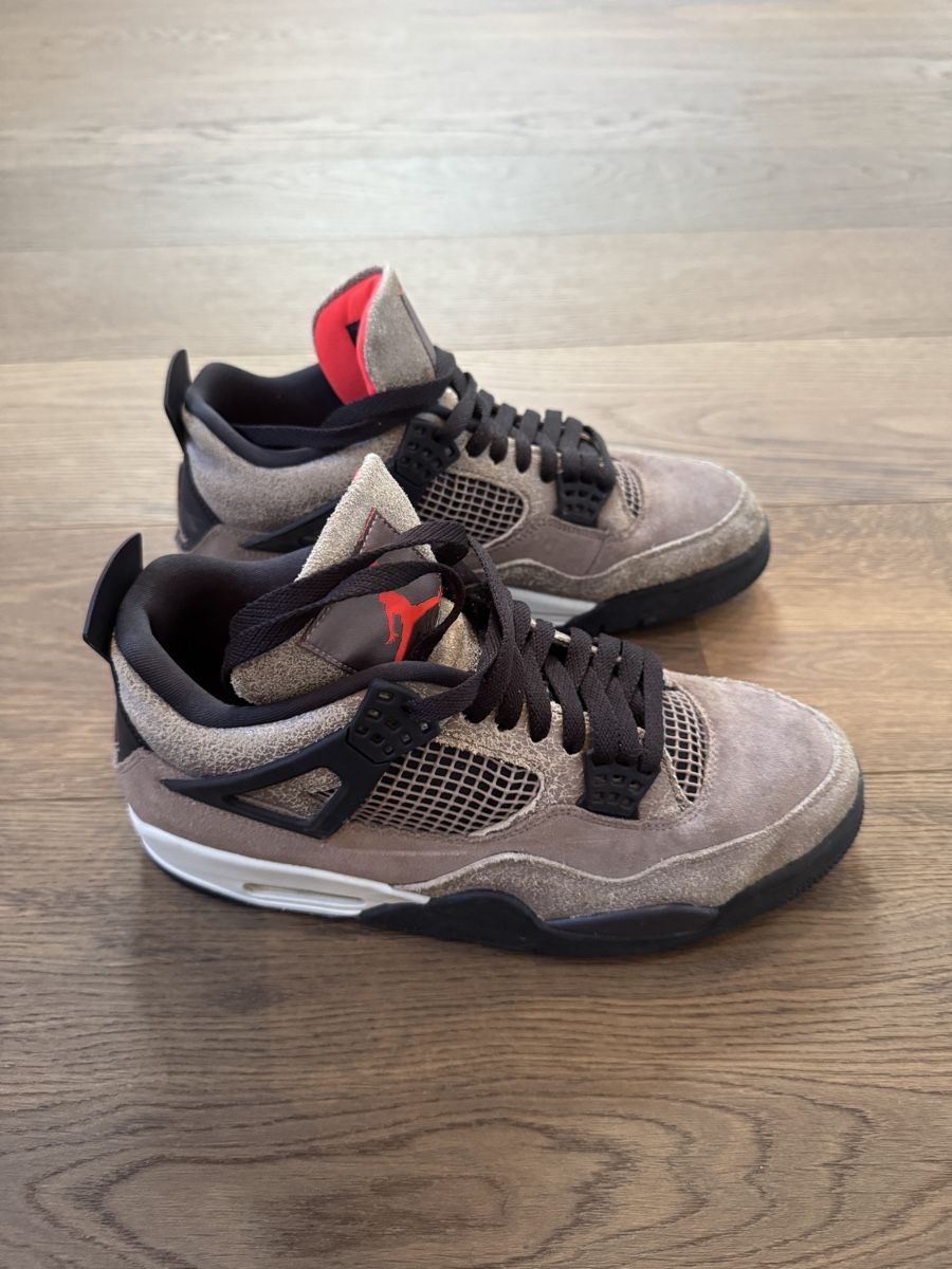 Jordan Scarpe da uomo: Jordan 4 taupe haze – Usato da Stadel venduto da Luan.J