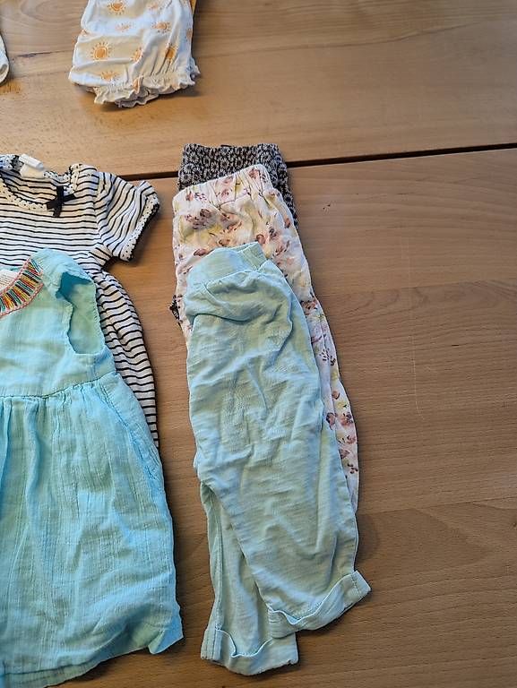 Lotti & Set di vestiti: Baby Kleiderset Grösse 62/ 68 – Usato da Aristau venduto da mel_lh67 4