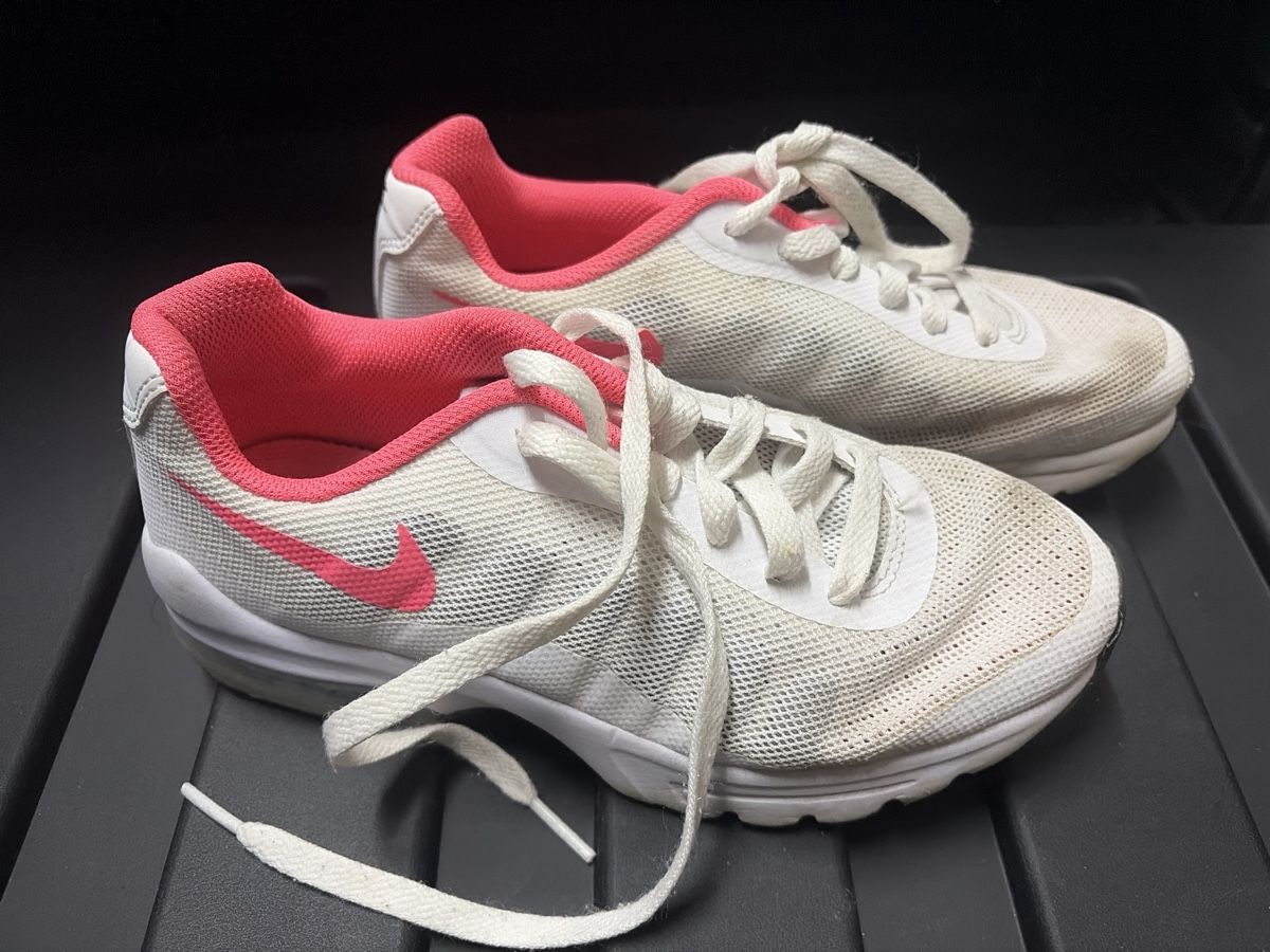 Scarpe per ragazze: Joggingschuhe Mädchen, Grösse 35.5 – Usato da Granges-Paccot venduto da Fwaeber