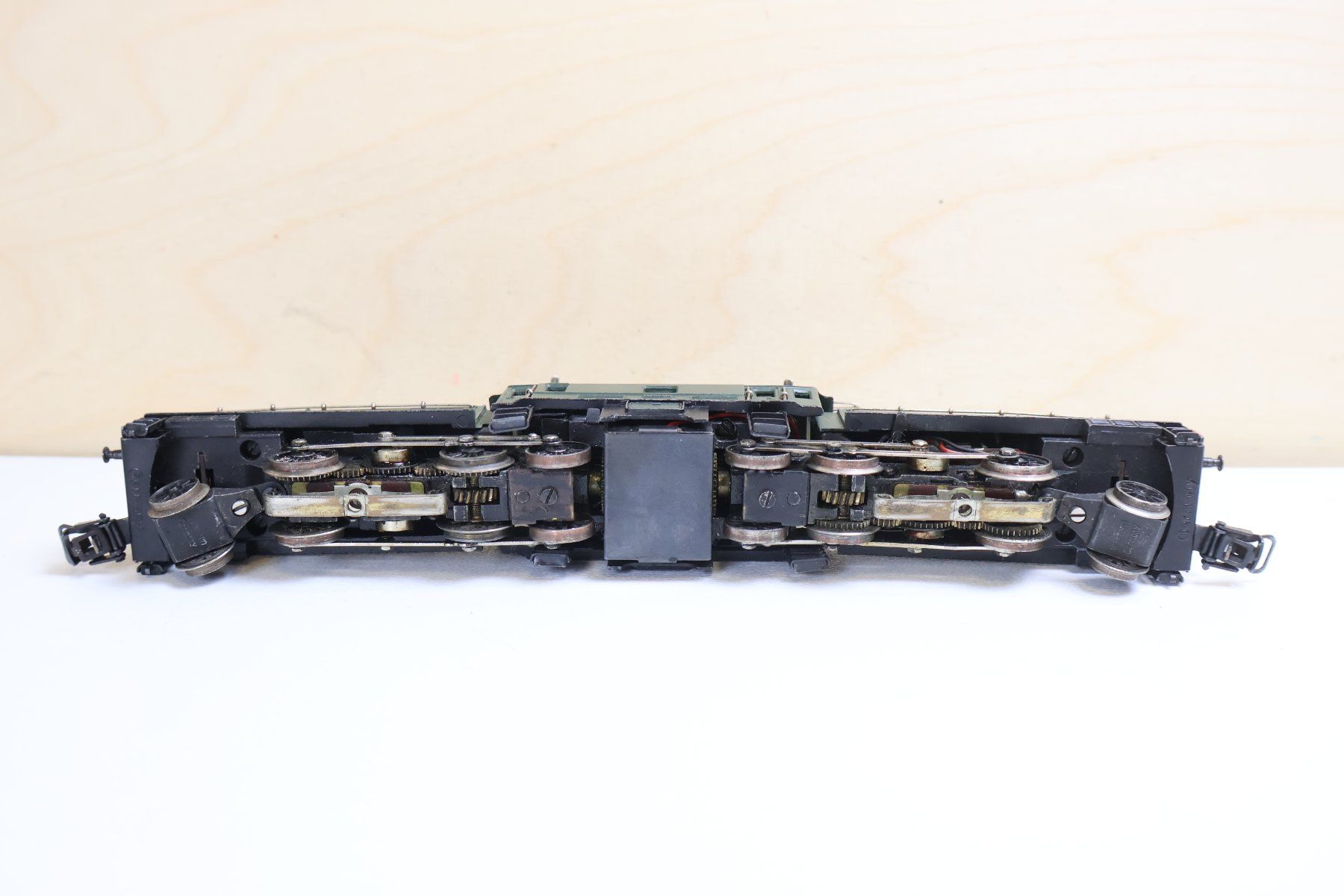 Märklin Modellini di ferrovie: Märklin SBB Krokodil E-Lok 3015 - Gussmodell – Difettoso da Winterthur venduto da Monstera 8
