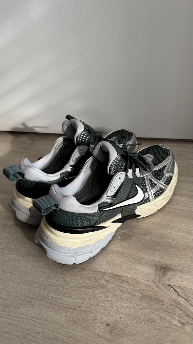 Nike Scarpe da uomo: Baskets Nike Taille 42,5  – Usato da La Chaux-de-Fonds venduto da otl_n8bc 3