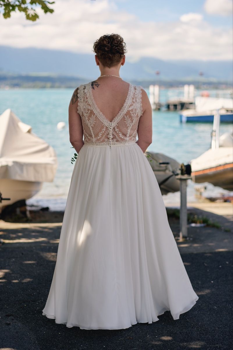 Vestiti: Wunderschönes Hochzeitskleid Grösse 42 – Usato da Stettlen venduto da simone.apera 3