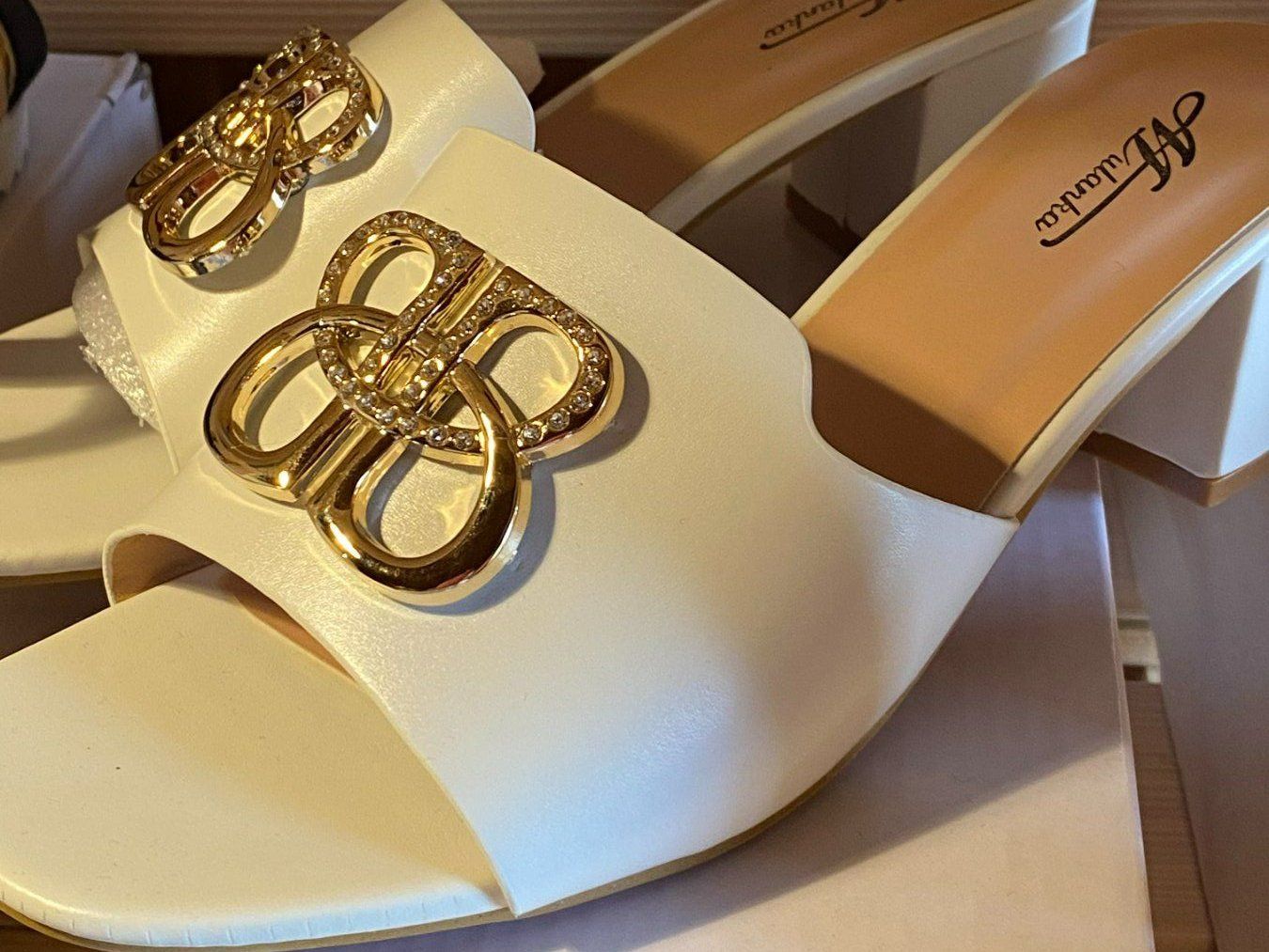 Scarpe da donna: Damen Sandalen, Weiss-Gold – Nuovo e nell'imballaggio originale da Meienried venduto da ManuelaBoutique 8