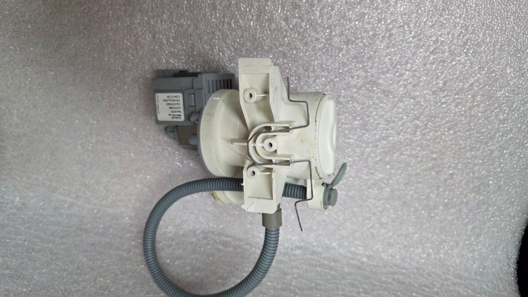 Pompe & Parti di ricambio: Pompe de vidange Askoll Mod.M253 – Usato da Bionnens venduto da Meg011