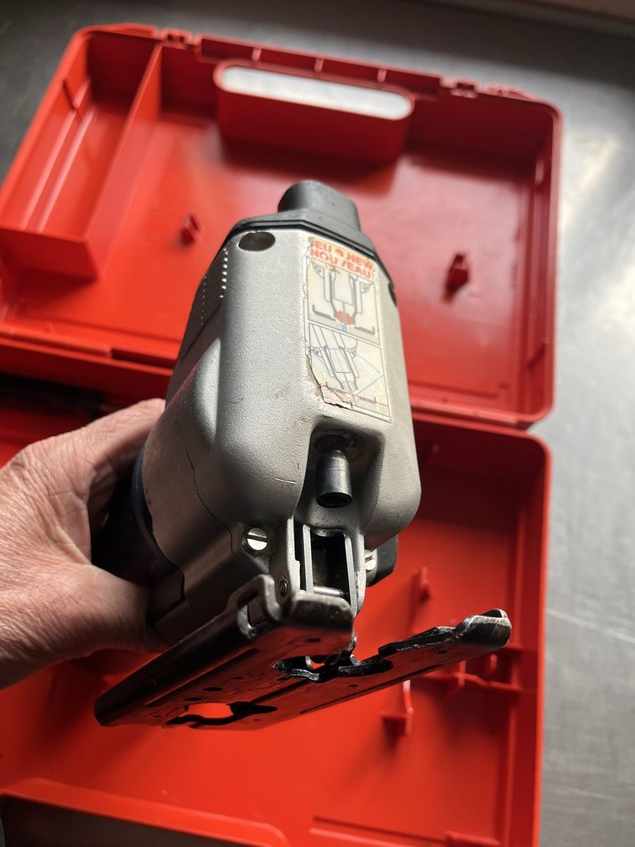 Bosch Scies: Bosch Stichsäge mit Koffer – Défectueux à Altstätten SG par rebull 1