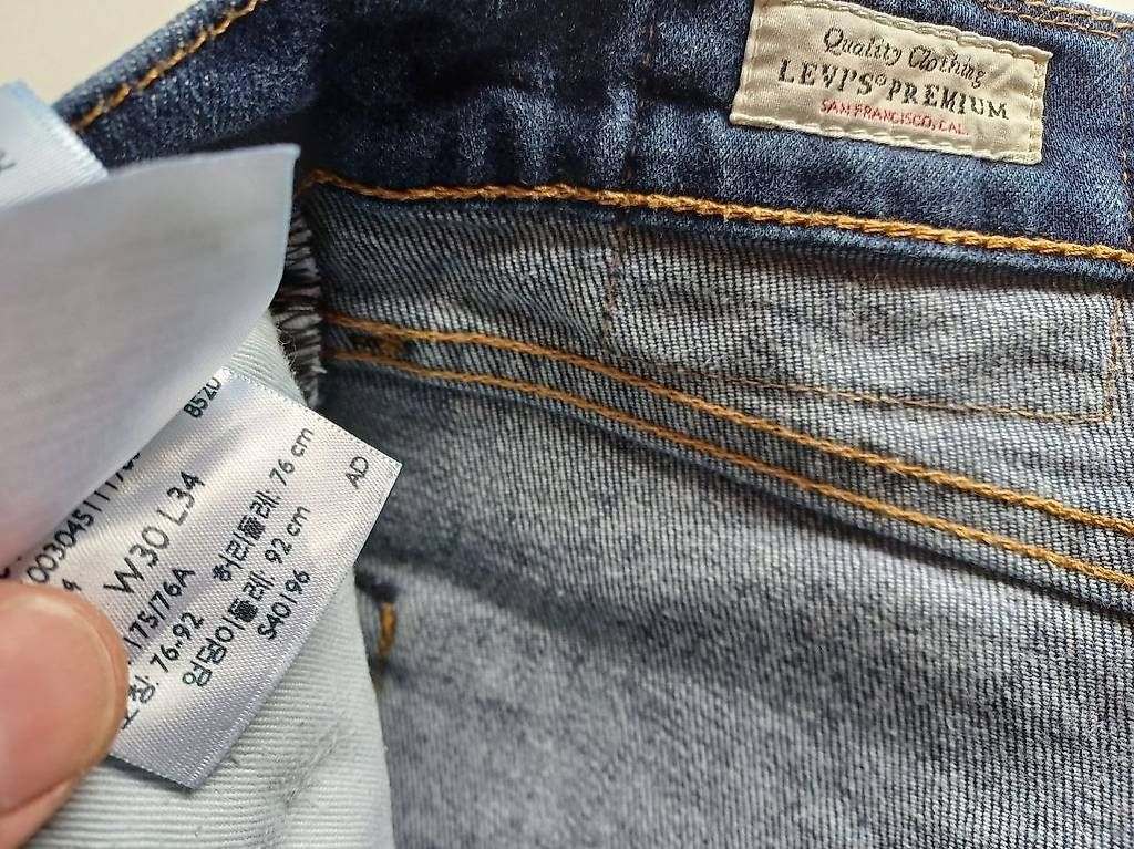 Jeans: Jeans Levi's taille 30x34 – Usato da Glovelier venduto da GaCh 3