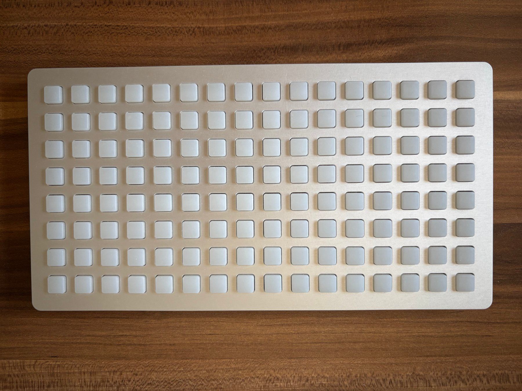 Instruments de musique: Monome 128 Grid (Variable Light) – Mint Condition – D'occasion à Untersiggenthal par WiseFool