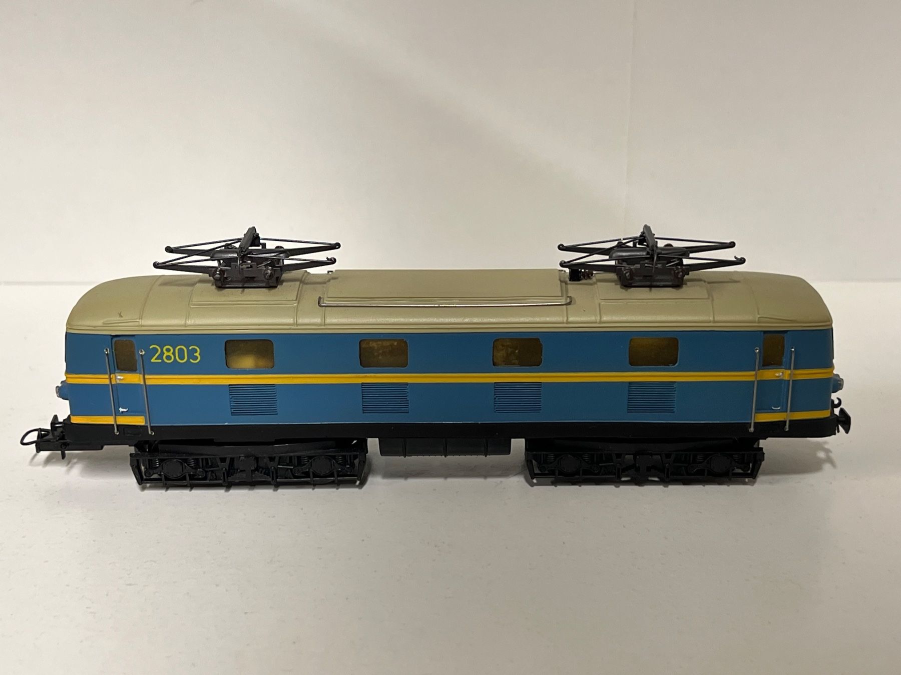 Lima Modellini di ferrovie: Kleinserie Basis Lima SNCB H0 DC – Usato da Geroldswil venduto da TopTrain54 1