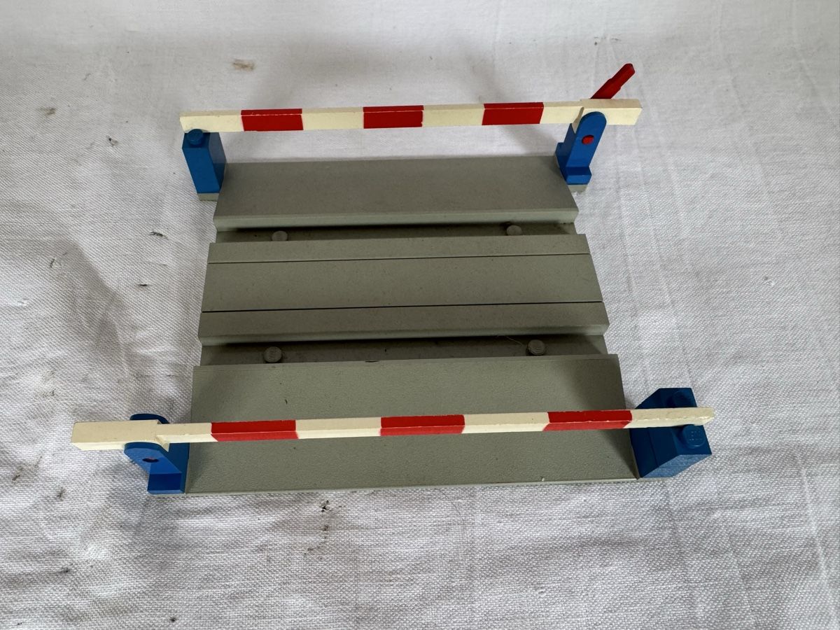 Lego Kit di costruzioni: Vintage LEGO train – Usato da GRAND - LANCY venduto da petitpain67 4