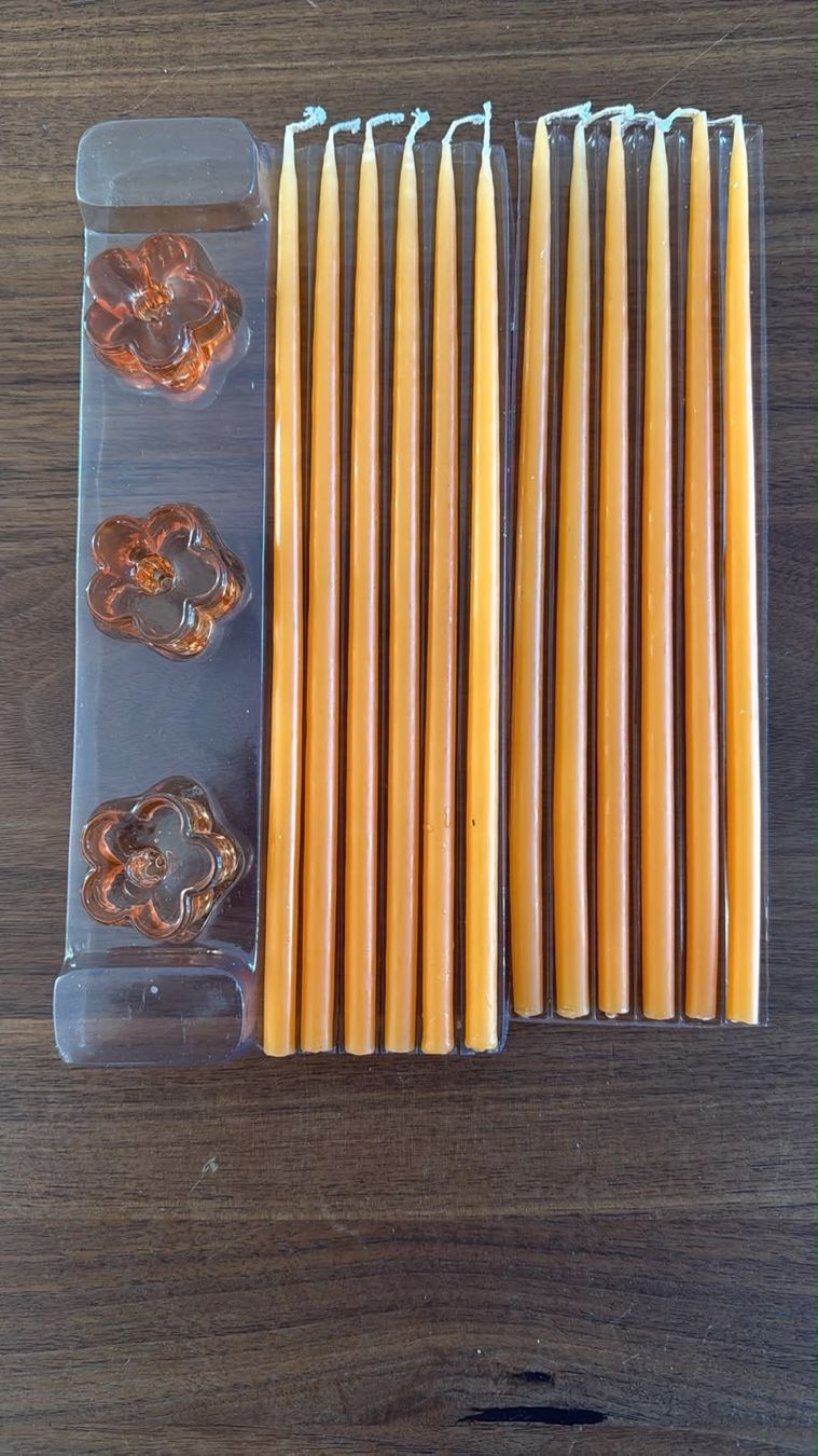 Portacandele: Kerzenständer Set mit 12 Kerzen orange – Nuovo (secondo la descrizione) da Schaan venduto da Hermine2018