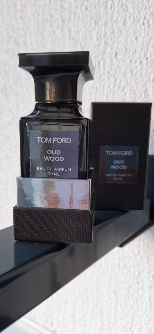 Tom Ford Profumi & Eau de Toilette: TOM FORD Oud Wood Original – Usato da Flums venduto da Inna77 2