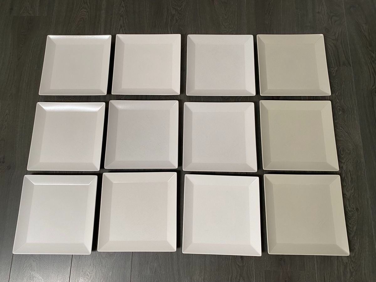 Assiettes: 12 Teller  26x26cm – D'occasion à Nesselnbach par Julitiger 2