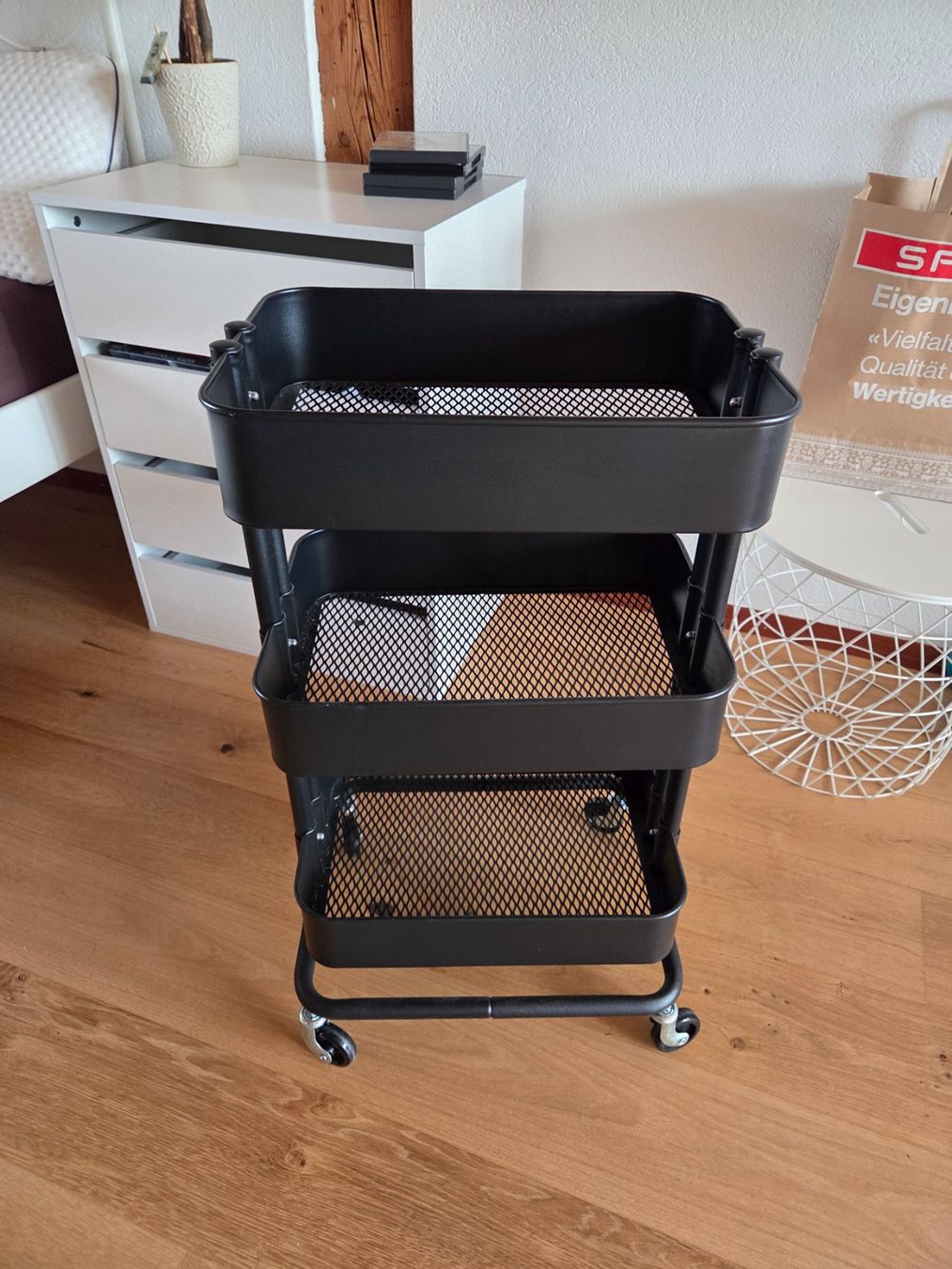 Ikea Carrelli di servizio: Schwarzer Servier/Küchenwagen, top Zustand! – Usato da Zug venduto da LERO 1