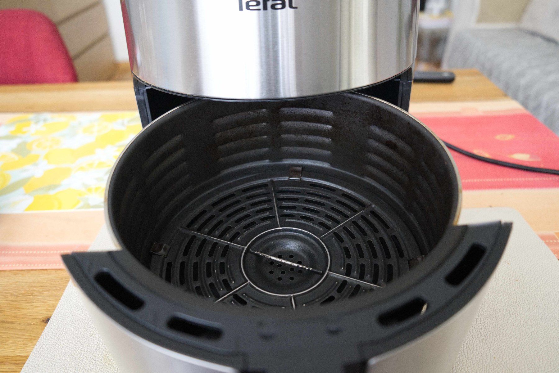 Tefal Elettrodomestici da cucina: Tefal Air Fryer 401D – Usato da Basel venduto da Verkauf_Aral 4