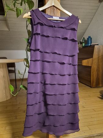 Kleid Orsay lila mit Stufen Design guter Zustand
