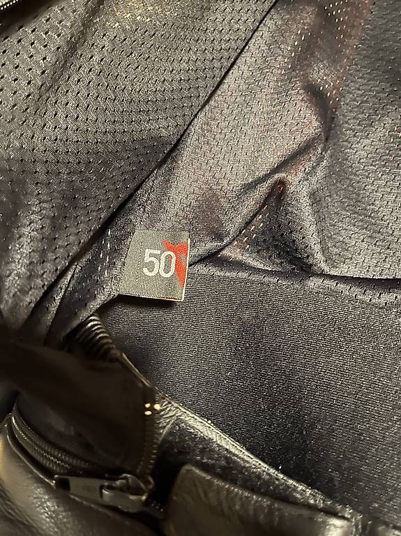 Completi: Lederkombi Gr.50 Dainese – Usato da Grub SG venduto da Ruebis99 2