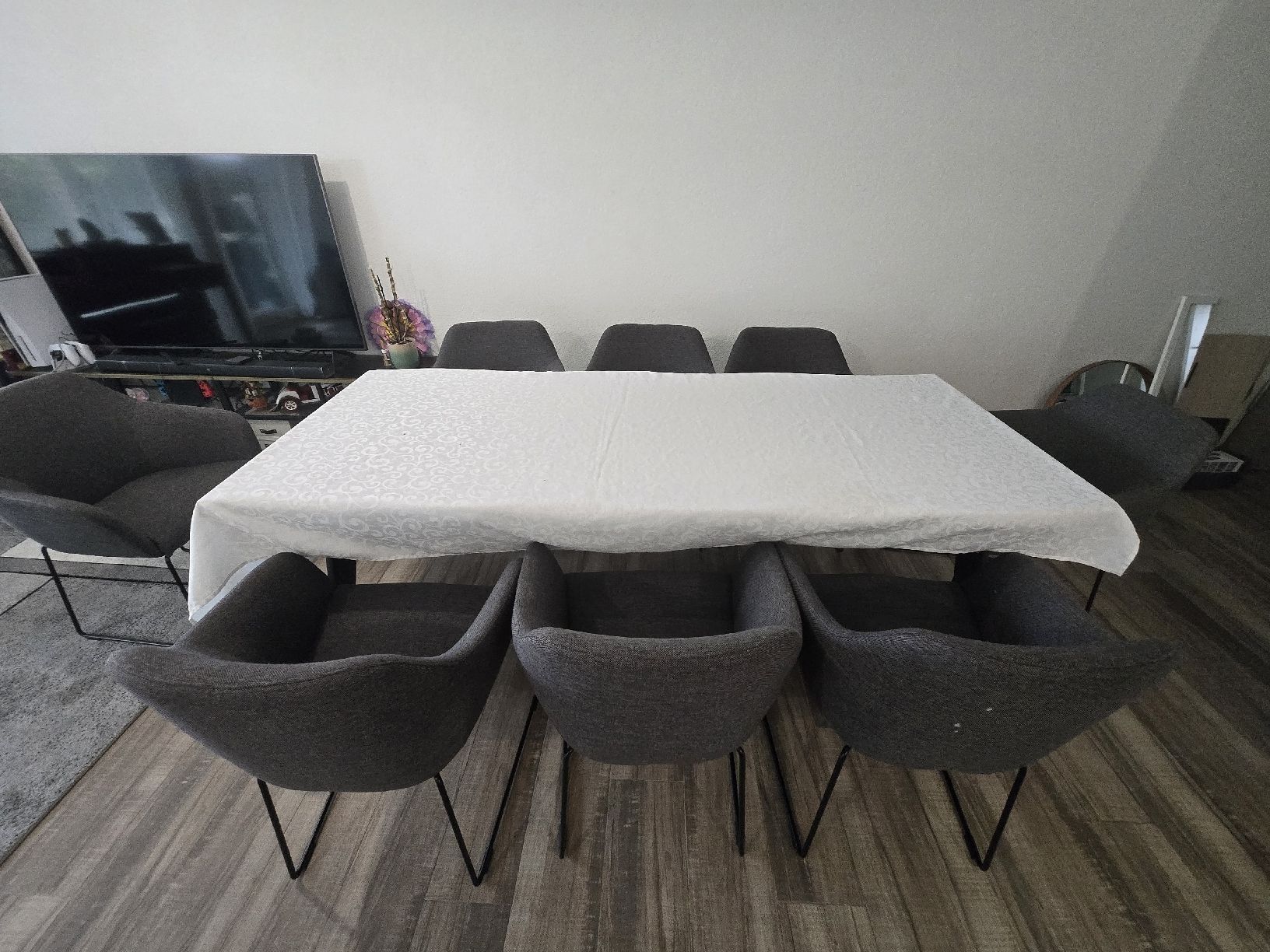 Conforama Tische: table a manger extensible 150 a 210cm – Defekt aus Chavannes-de-Bogis von jos_kpw8 1
