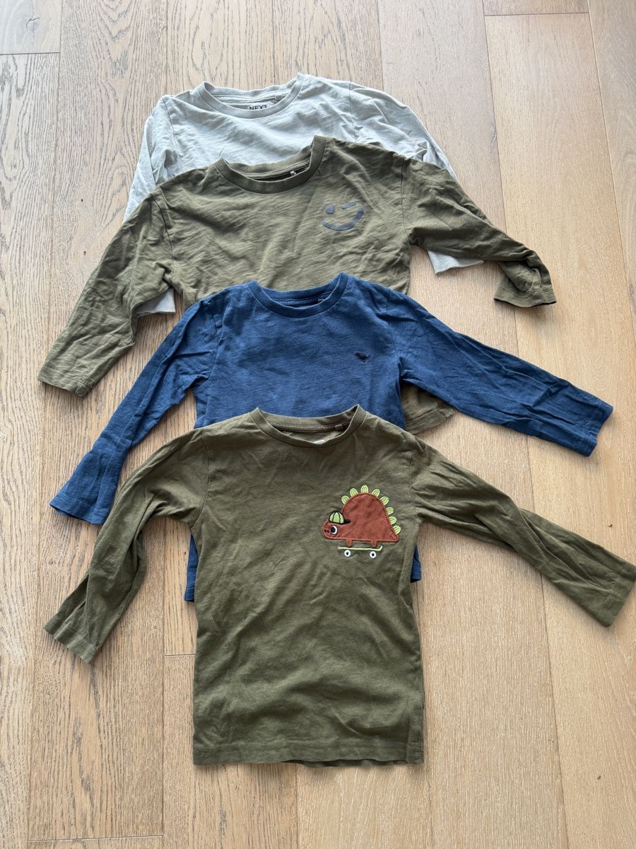 Next Kleiderpakete & -sets: Langarmshirt Set von Next 104 – Gebraucht aus Therwil von ang_7jcm 2
