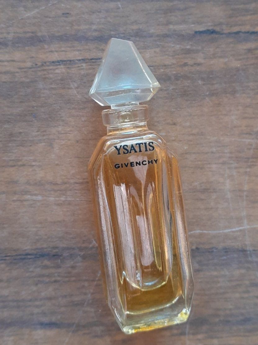 Givenchy Profumi & Eau de Toilette: Parfum Miniatur Givenchy – Usato da Mörschwil venduto da wunderkiste44 1